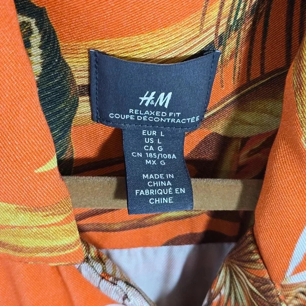 {H&M} Men's Relaxed Fit Resort Shirt - Desert Print - Size Large - Picture 12 of 13